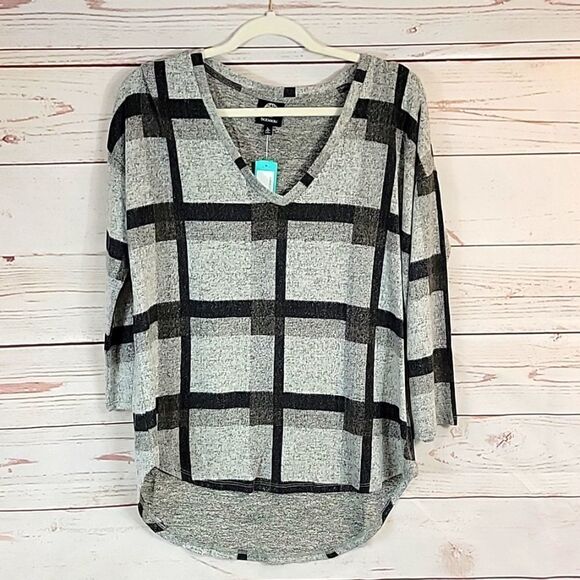 BOBEAU Jesserina V-Neck Knit Top - Picture 3 of 5